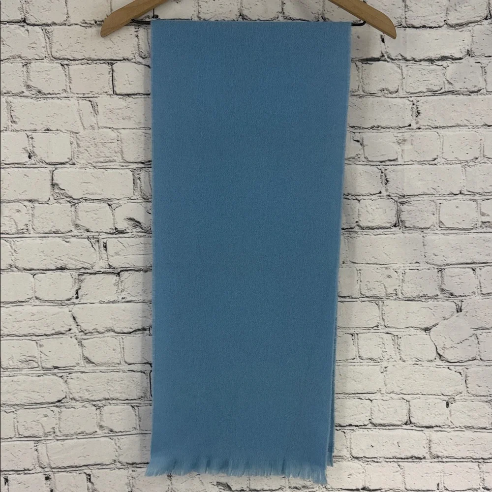 Vintage Scottish 100% Wool Fringed Neck Scarf -- Sky Blue -- Unisex Like New!